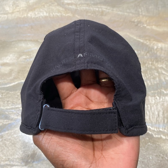 Under Armour Women's Black Twisted Renegade Cap One Size (Preowned) - Picture 5 of 9